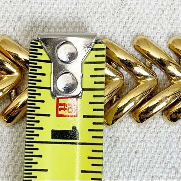 RoAn Gold Tone Link 18” Necklace - Picture 7 of 7